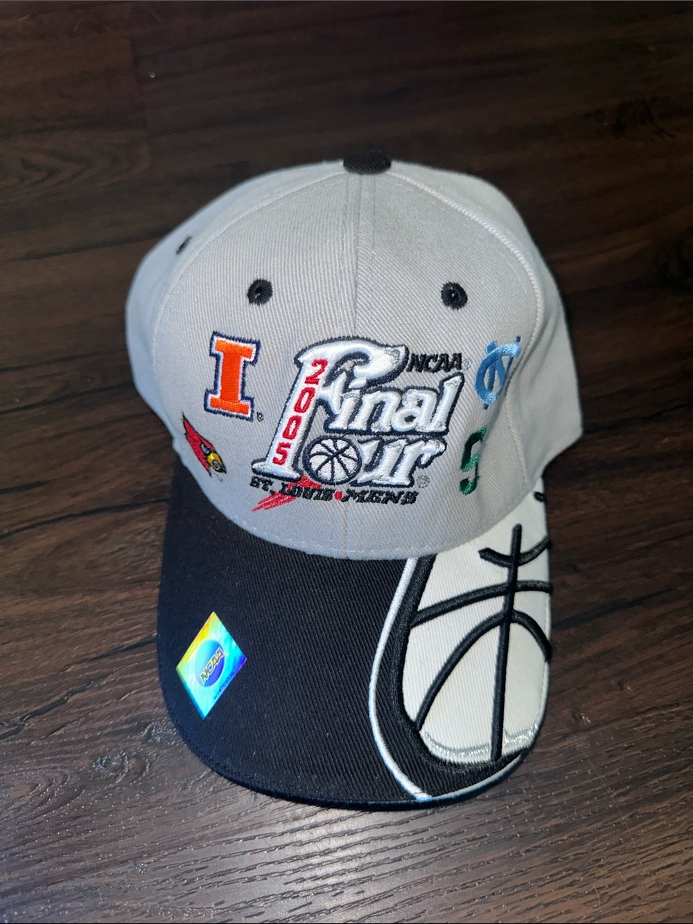 NCAA Final Four 2005 Gray and Black Basketball Cap